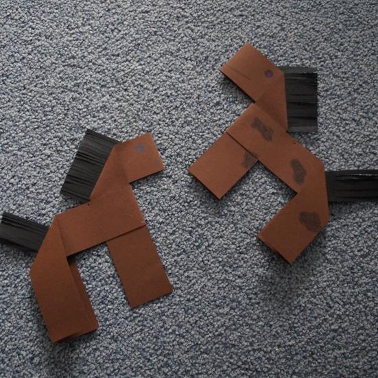 billede af heste foldet af papir