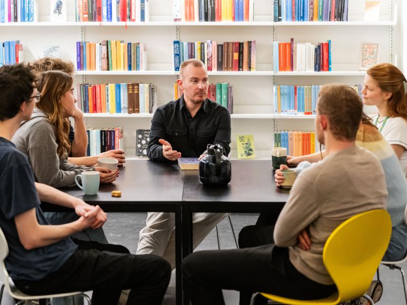 Billede af læsegruppe