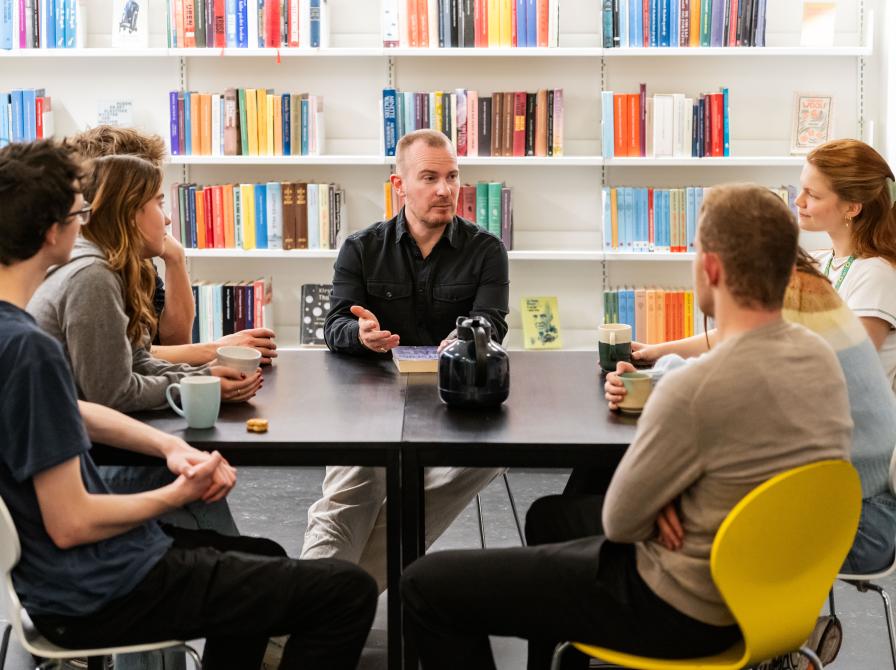 Billede af læsegruppe