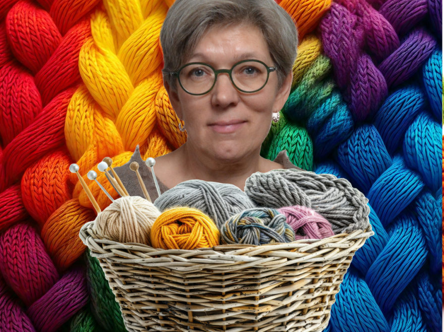 Billede af strik med kvinde i forgrunden