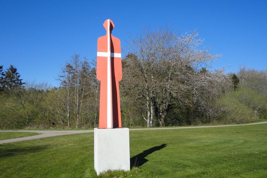 Billedet viser skulpturen Den Store Dansker ved Højris